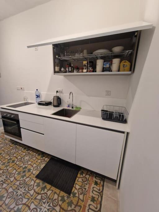 No 60, 2Nd Floor, Centrally Located, Fully Equipped Studio Apt Il-Furjana Luaran gambar