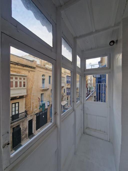 No 60, 2Nd Floor, Centrally Located, Fully Equipped Studio Apt Il-Furjana Luaran gambar